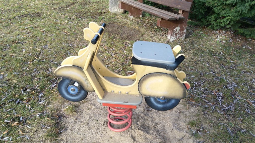 Spielplatz Federwippe Oettersdorf Roller