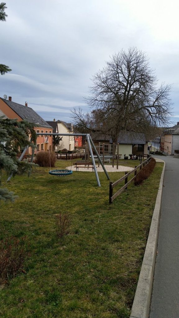 Spielplatz Läwitz Schaukel